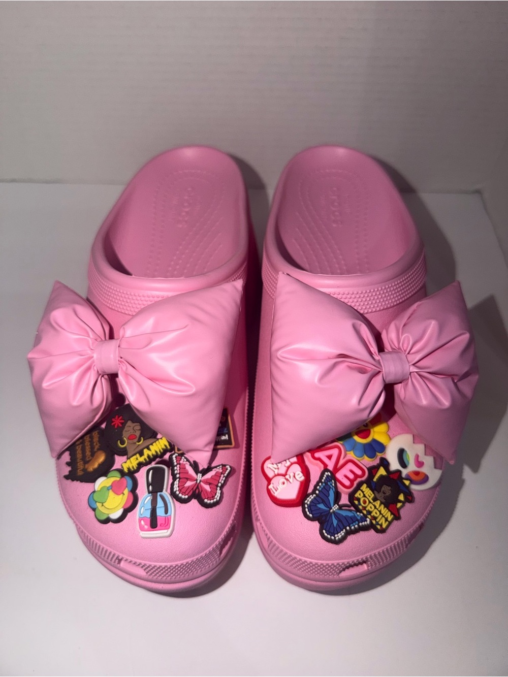 CROCS SIREN BOW CLOG PINK
HIGH Puffy Women's Size 11